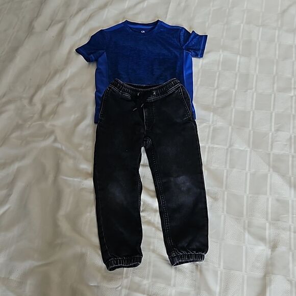 Gap Boy's Bundle 2 Piece Denim Jeans &  T-Shirt Blue/Black XS - Picture 16 of 16
